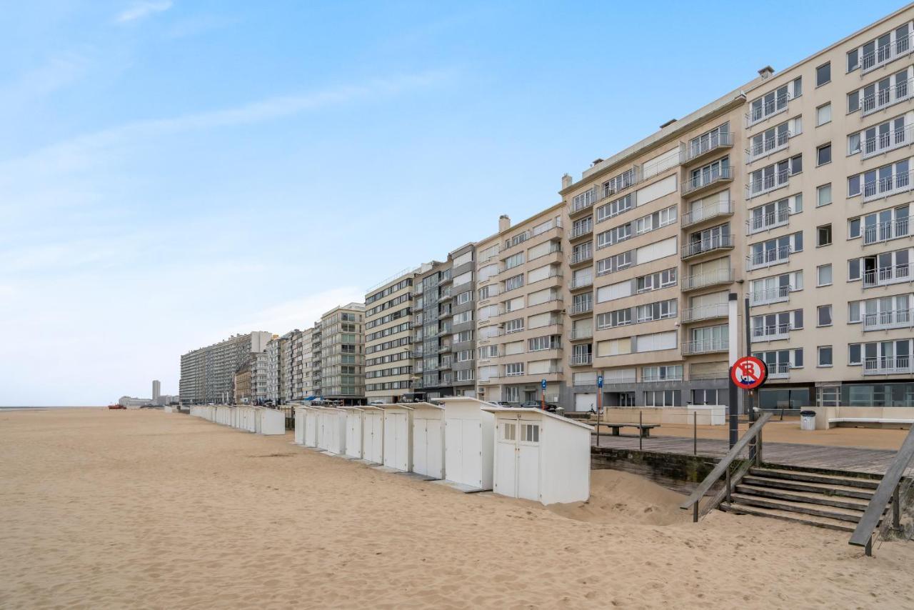Zonnig Familie App Op Zeedijk Met Zeezicht Voor 6P Apartment ออสเทนด์ ภายนอก รูปภาพ