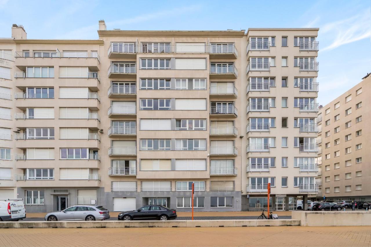Zonnig Familie App Op Zeedijk Met Zeezicht Voor 6P Apartment ออสเทนด์ ภายนอก รูปภาพ